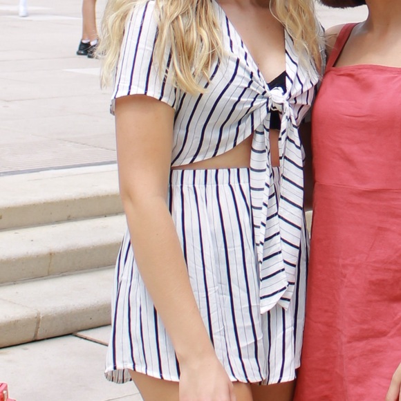 Kendall and Kylie by Pacsun Striped Romper - Picture 4 of 4